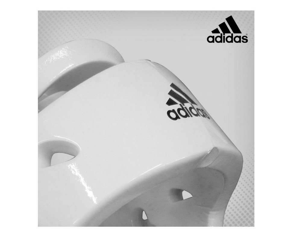 Шлем для тхэквондо Adidas Head Guard Dip Foam WTF белый adiTHG01 979_800