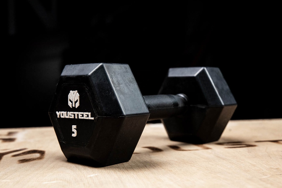 Гантель обрезиненная YouSteel HEX DB 30 кг 1197_800